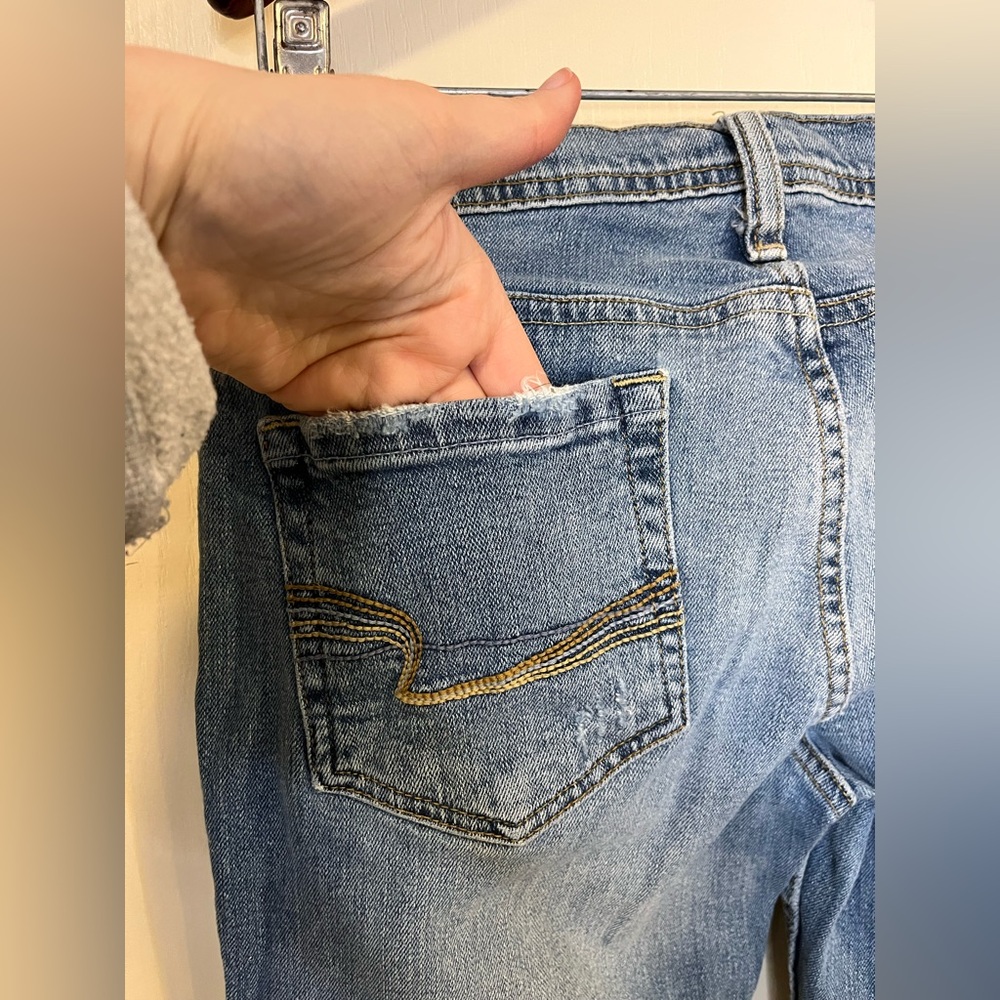 American Eagle Outfitters Light Blue Flare Jeans - Picture 6 of 11
